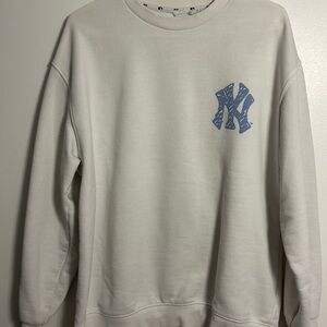 MLB White Sweatshirt with Blue Graphic